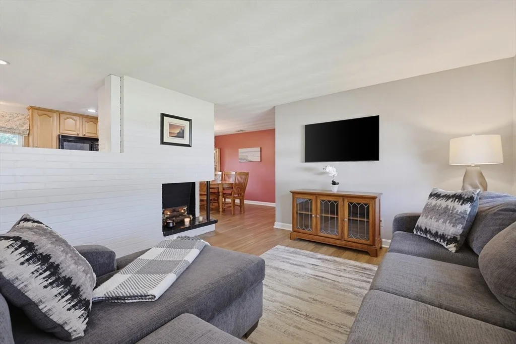 Photo of 212 Beacon St