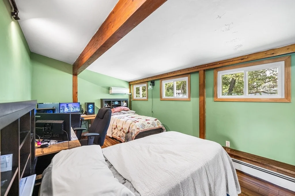 Photo of 32 Cedar St