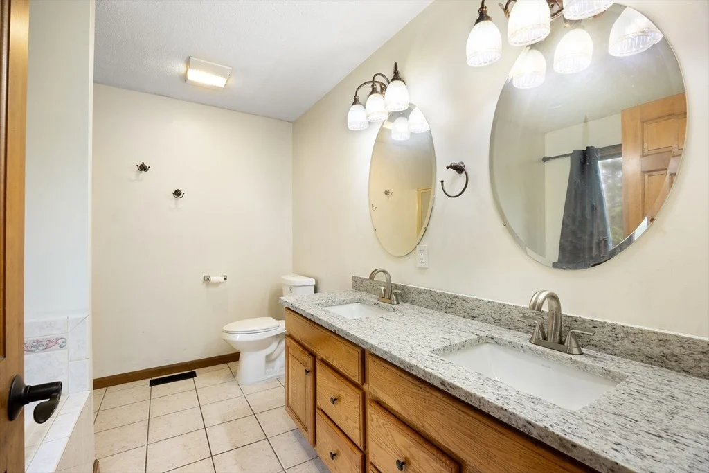 Photo of 4 Pearl Brook Road