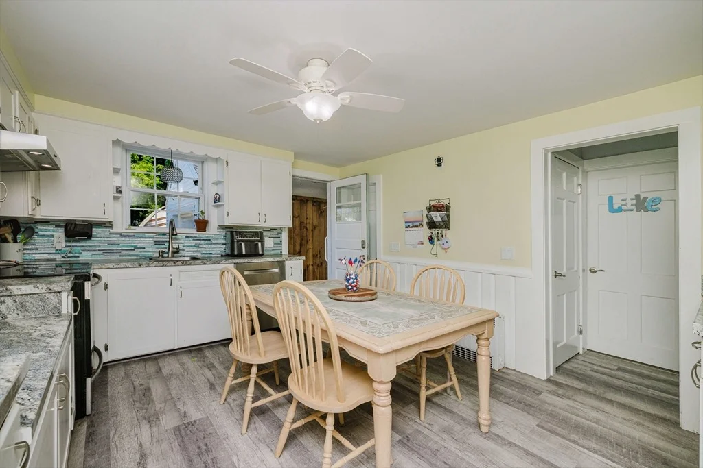 Photo of 1472 Wampanoag Trl