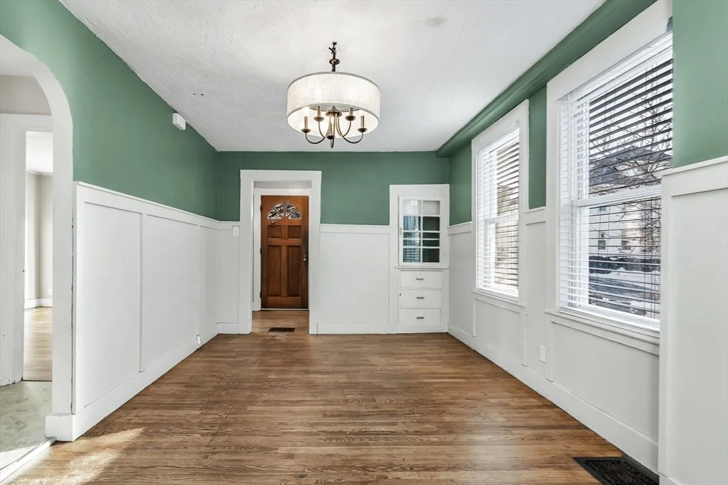 Photo of 17 Pond St