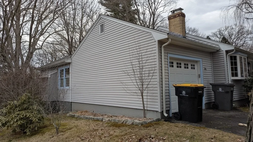 Photo of 241 Edgewater Drive