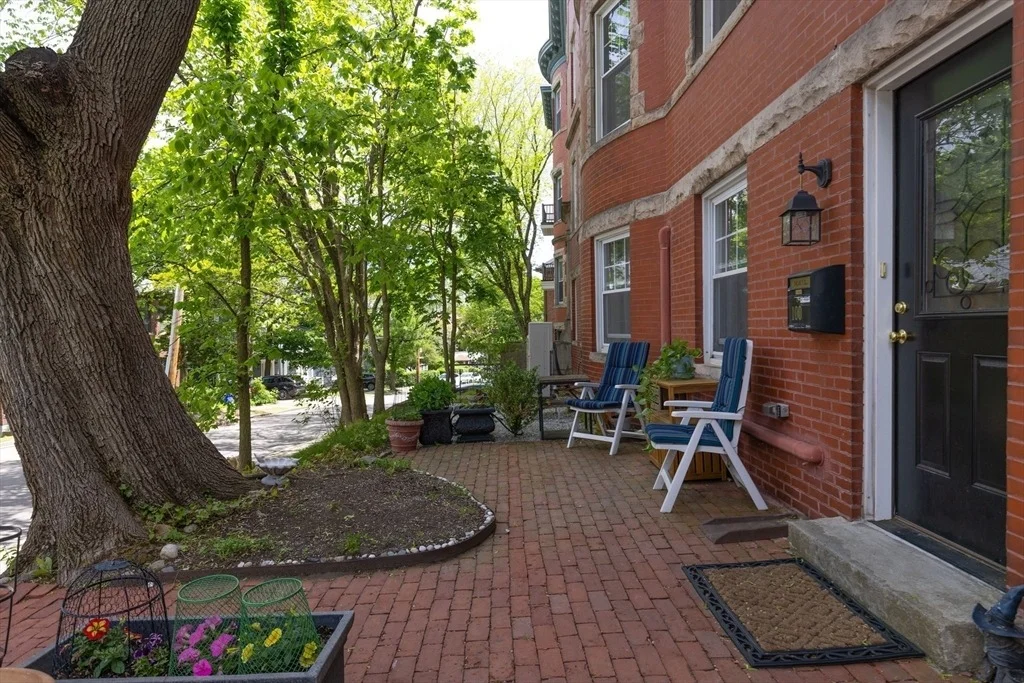 Photo of Unit 1 at 8 Colbourne Crescent
