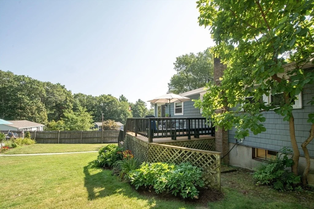 Photo of 18 Howland Cir