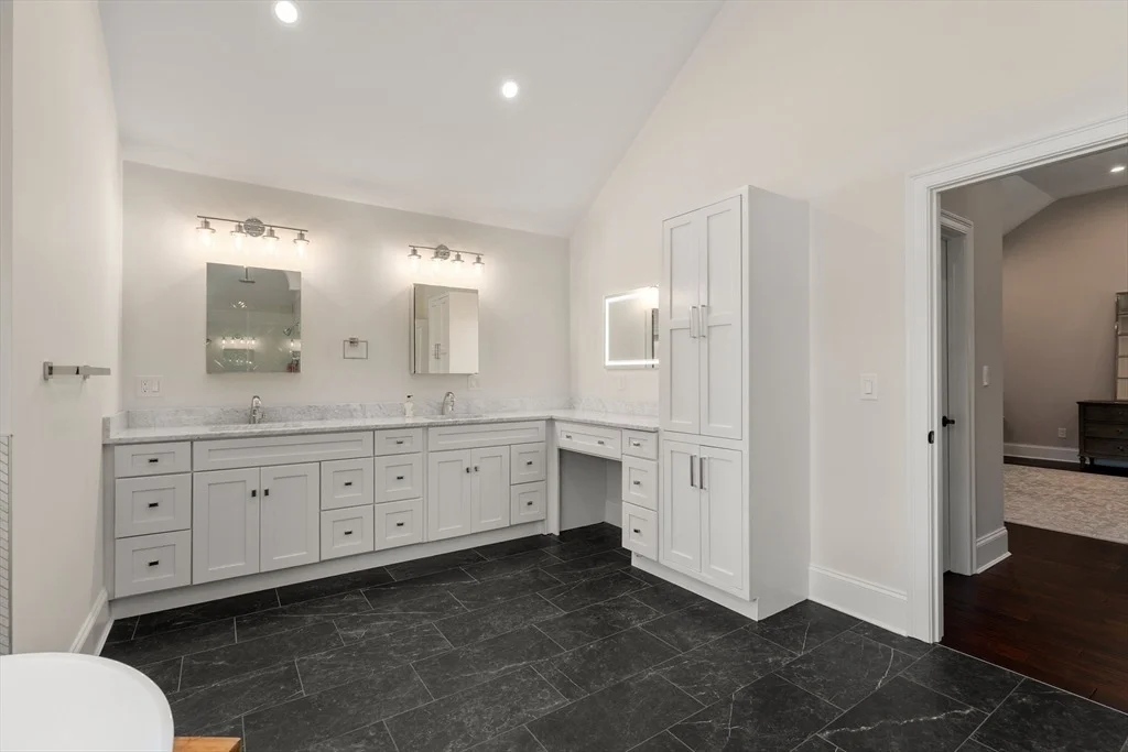 Photo of 8 Charles St