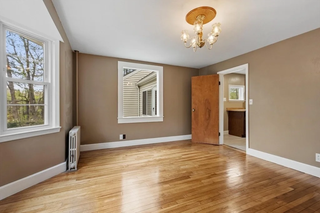 Photo of 12 Becky Ave