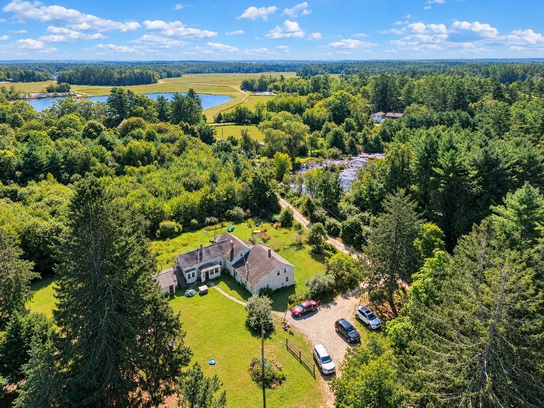 Photo of 59 Squirrel Island Rd