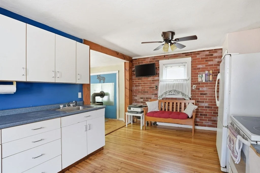 Photo of 13 Clapp Rd