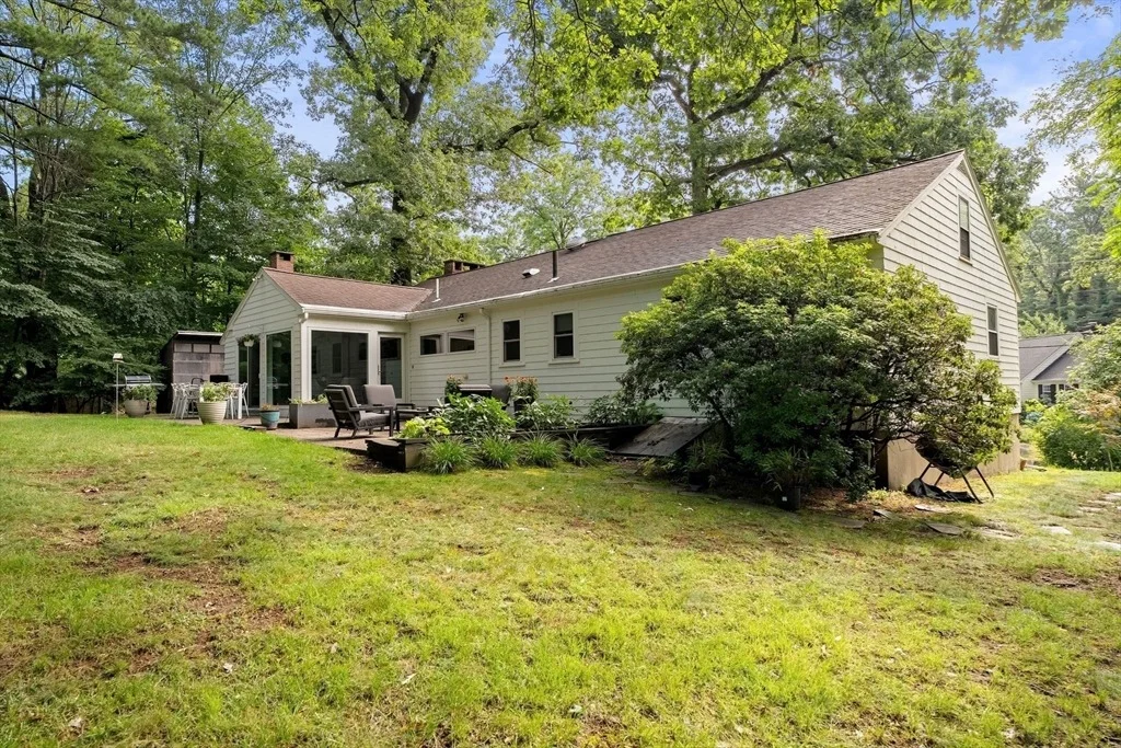 Photo of 44 Windemere Rd