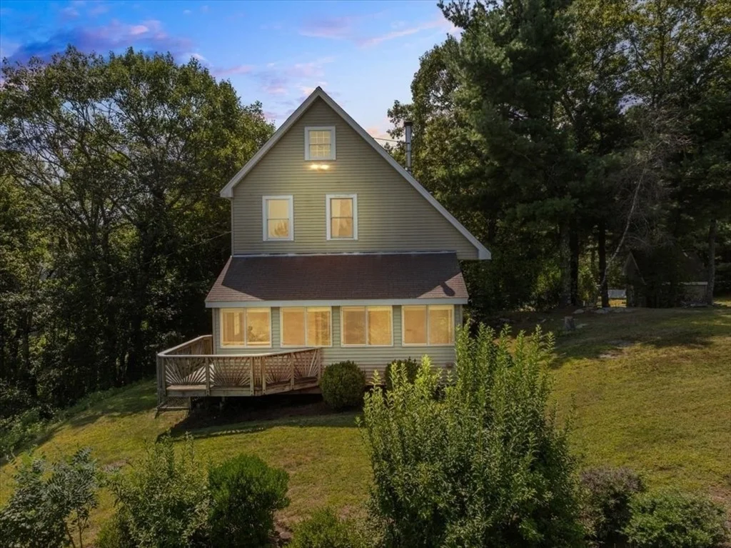 Photo of 64 Richards Ave