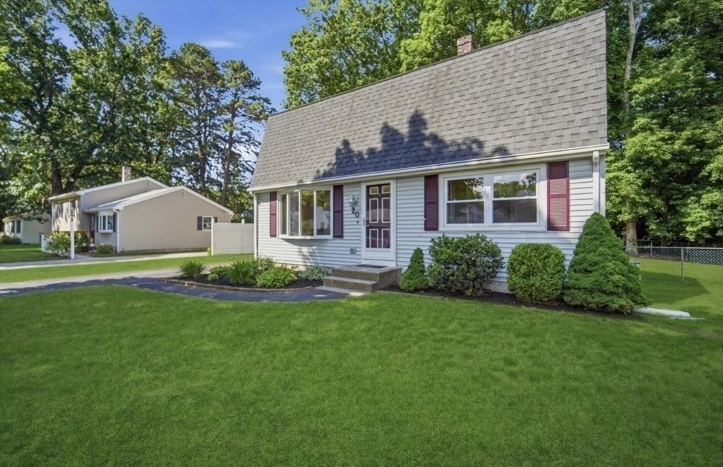 Photo of 20 Entrybrook Drive