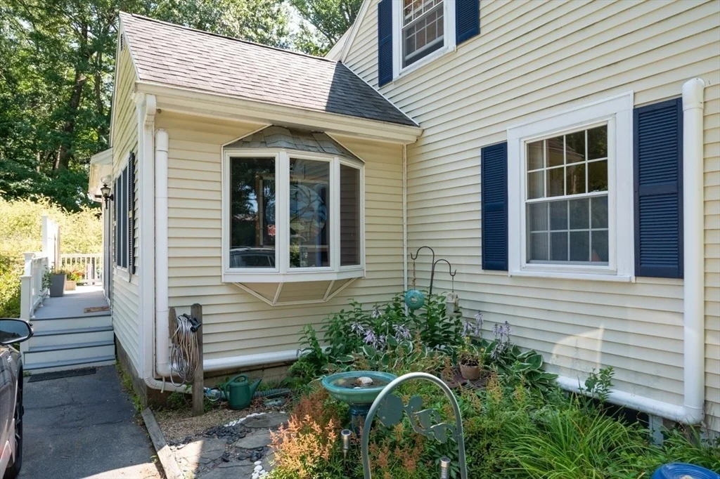 Photo of 19 Middle Rd