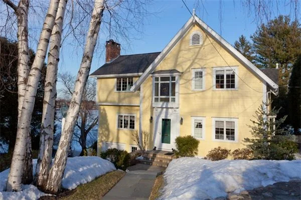 Photo of 15 Grassmere Ave