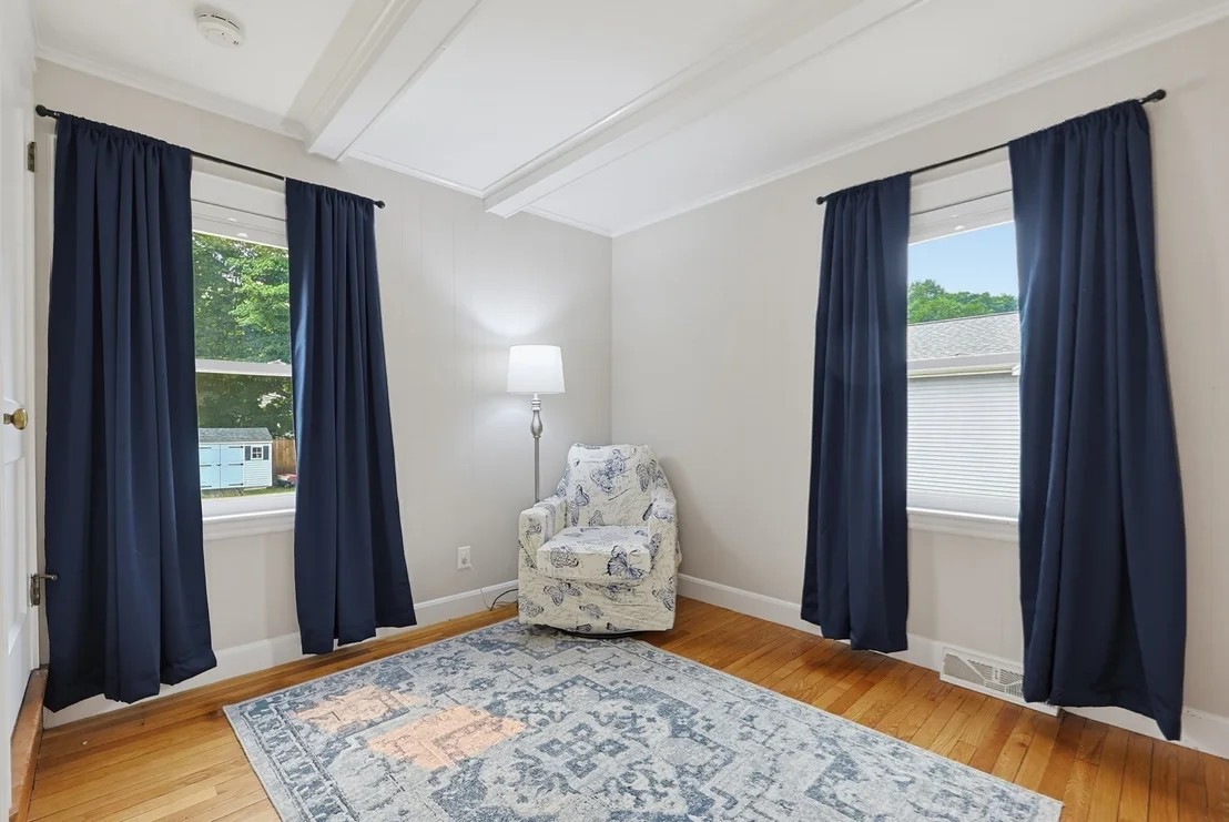 Photo of 24 Oak St