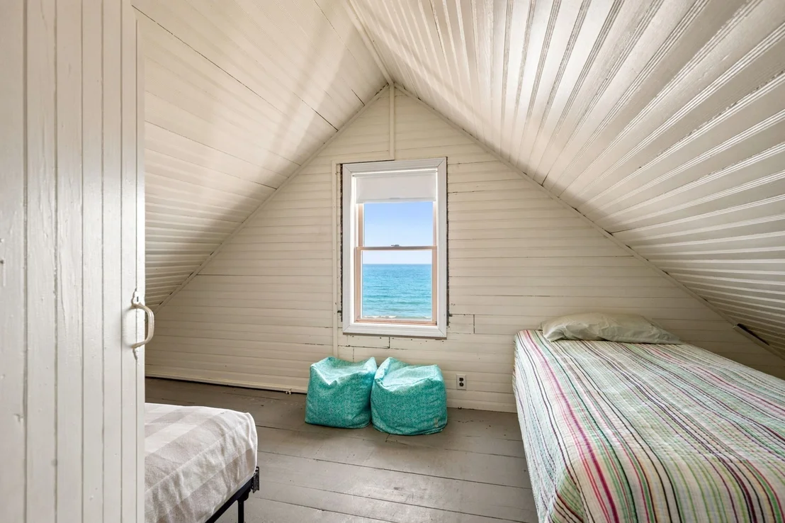 Photo of 331 Beach Ave