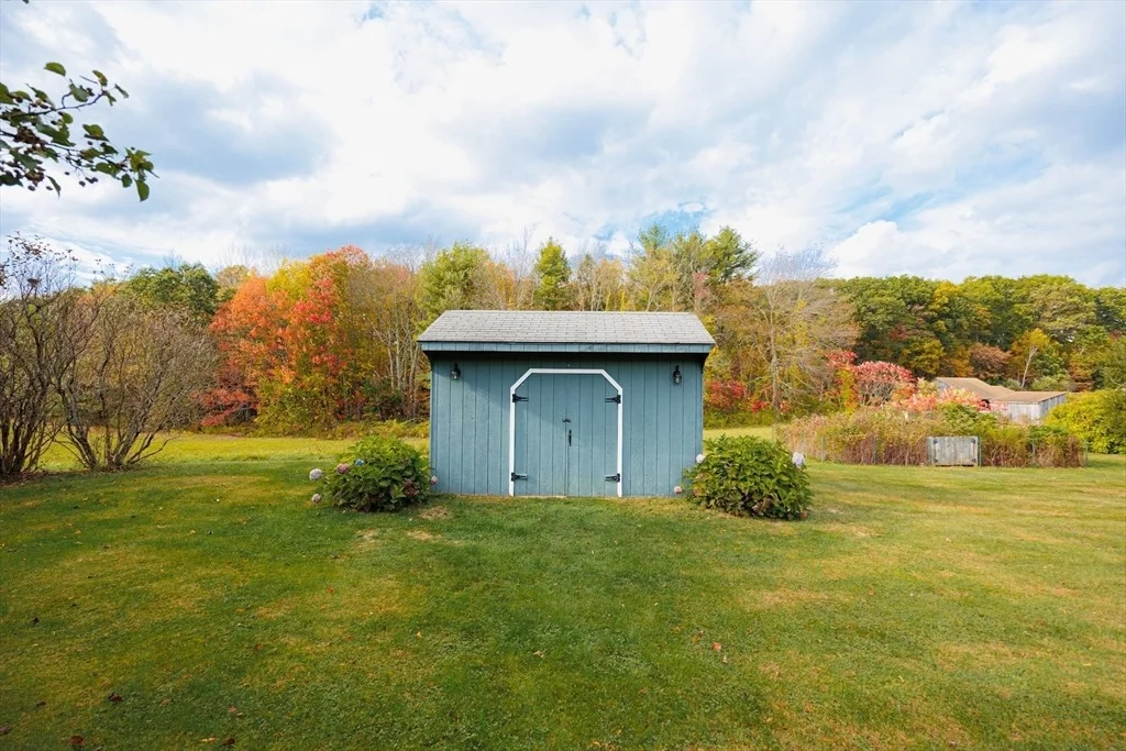 Photo of 621 Woods Road