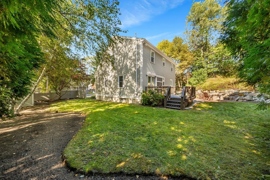Photo of 2 Hunter Dr