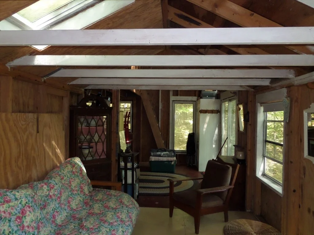 Photo of 155 River Rd