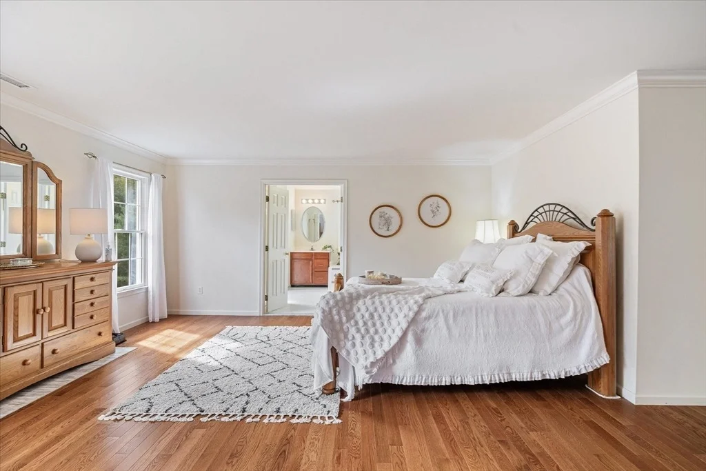 Photo of 7 Thoreau Cir
