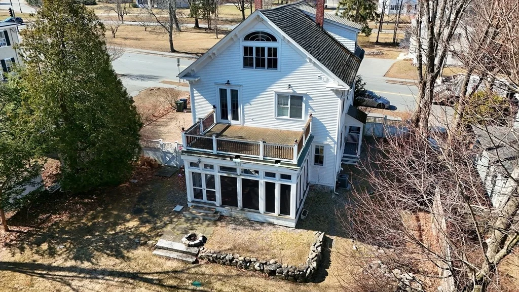 Photo of 154 Main St