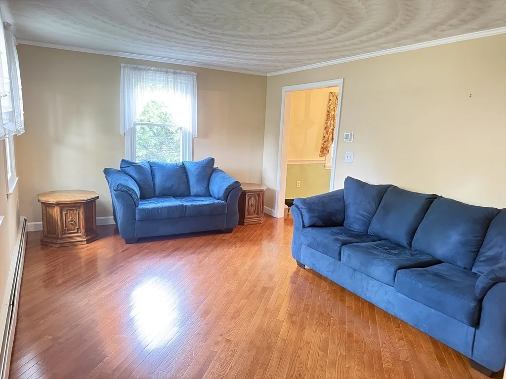 Photo of 6 Larson Rd