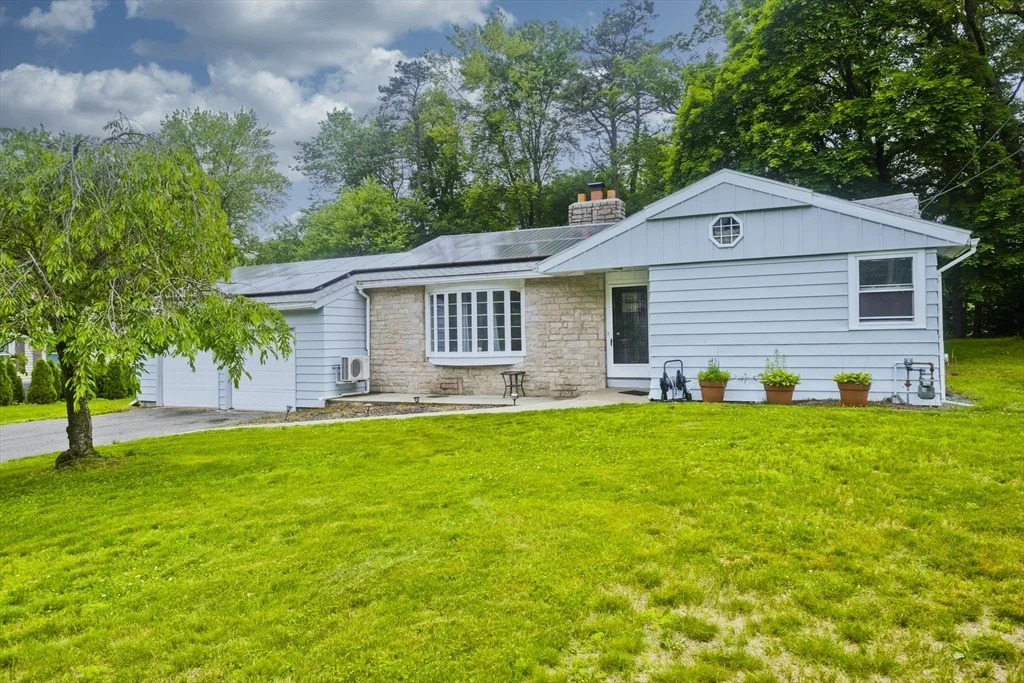 Photo of 42 Catalina Dr