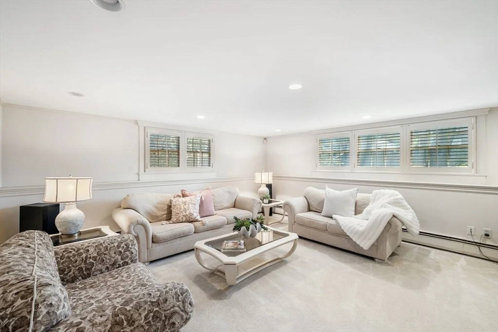 Photo of 21 Phillips Avenue