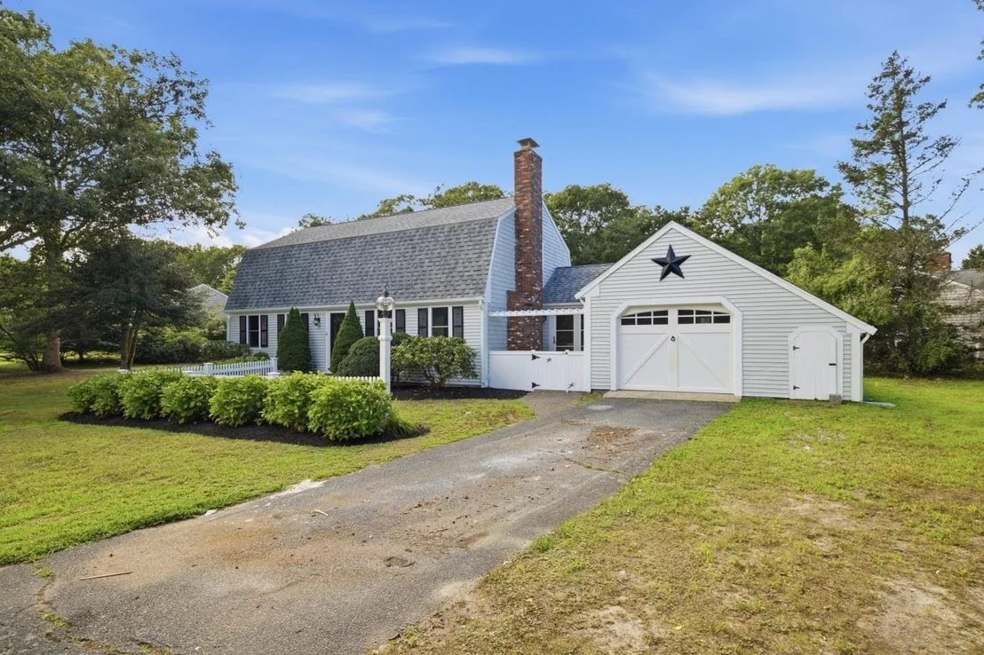 Photo of 3 Thoreau Dr