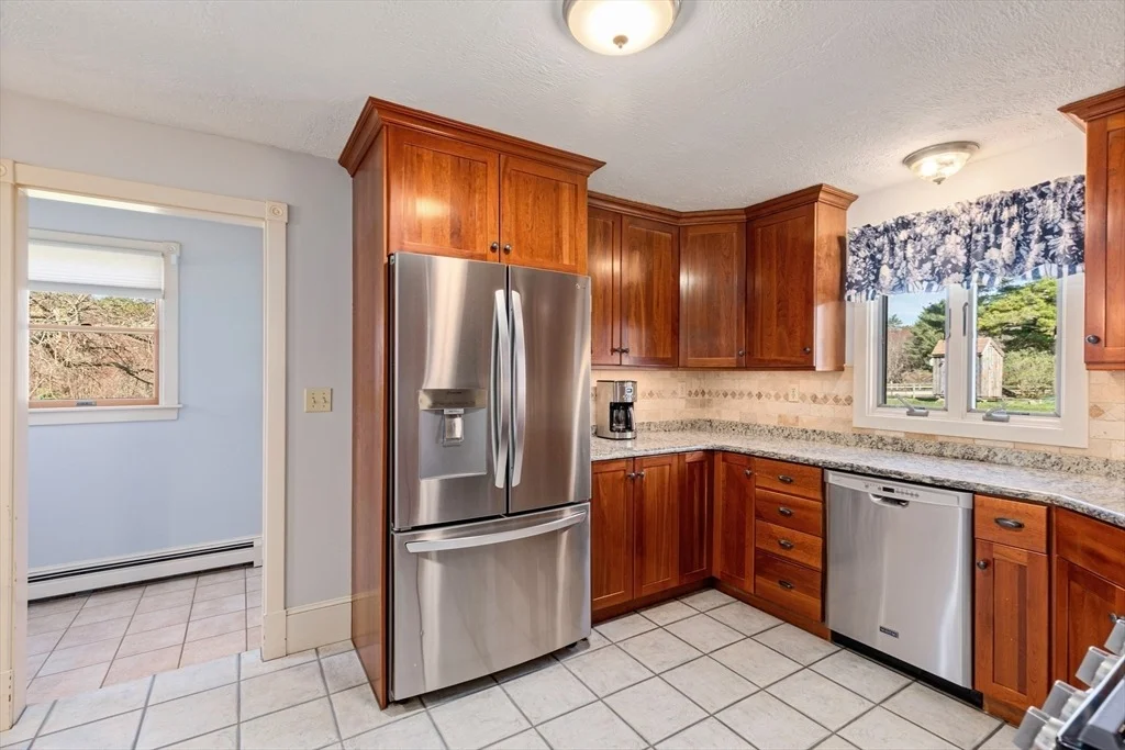 Photo of 241 Sandy Hill Dr