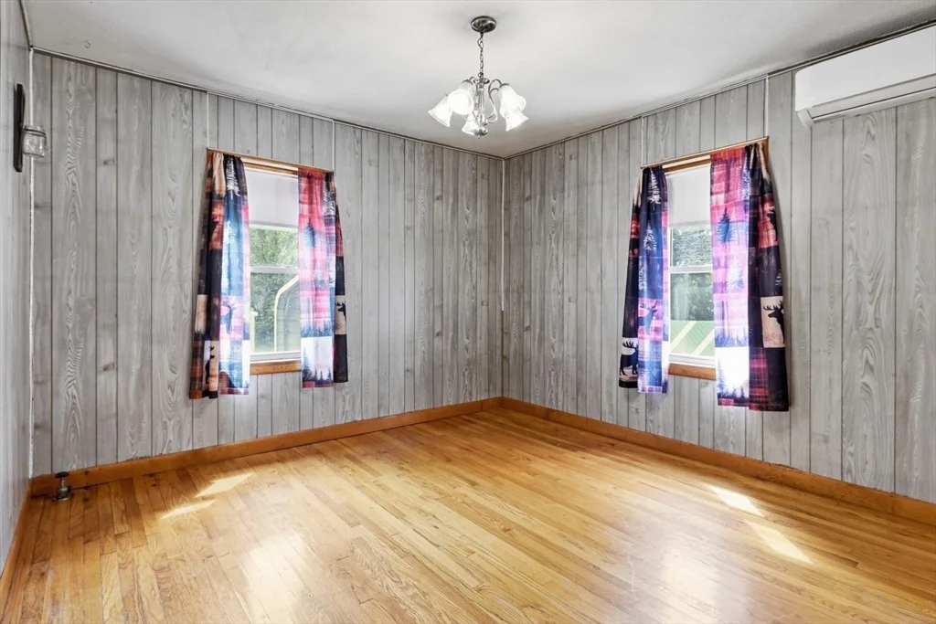 Photo of 64 Stewart St