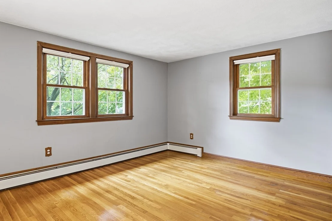 Photo of 11 Van Brunt Avenue