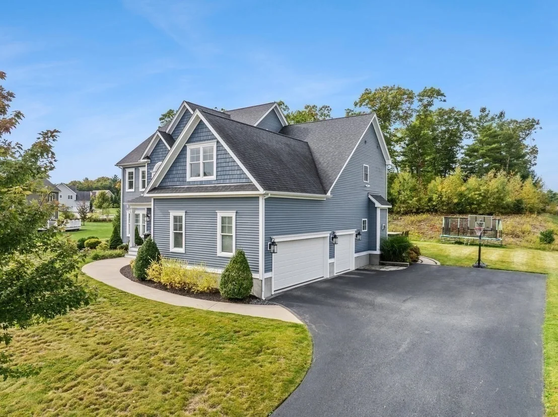 Photo of 4 Oxbow Dr