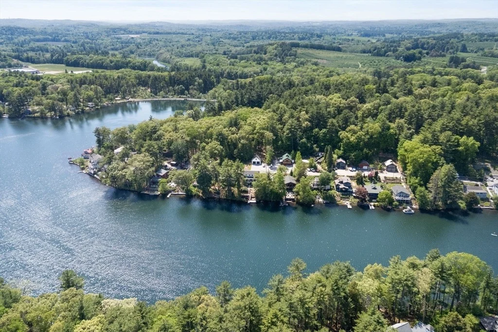 Photo of 44 Pine Point Rd