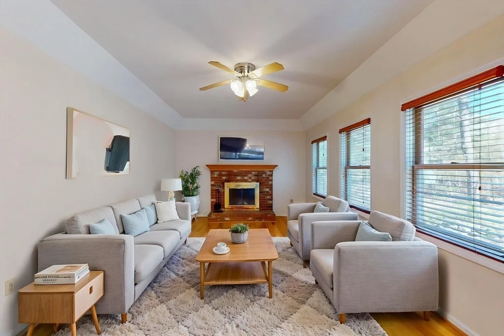 Photo of 169 Sheffield Drive