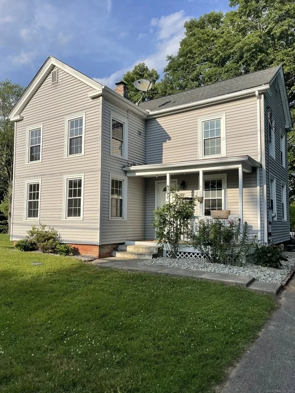 Photo of 56 North Maple St