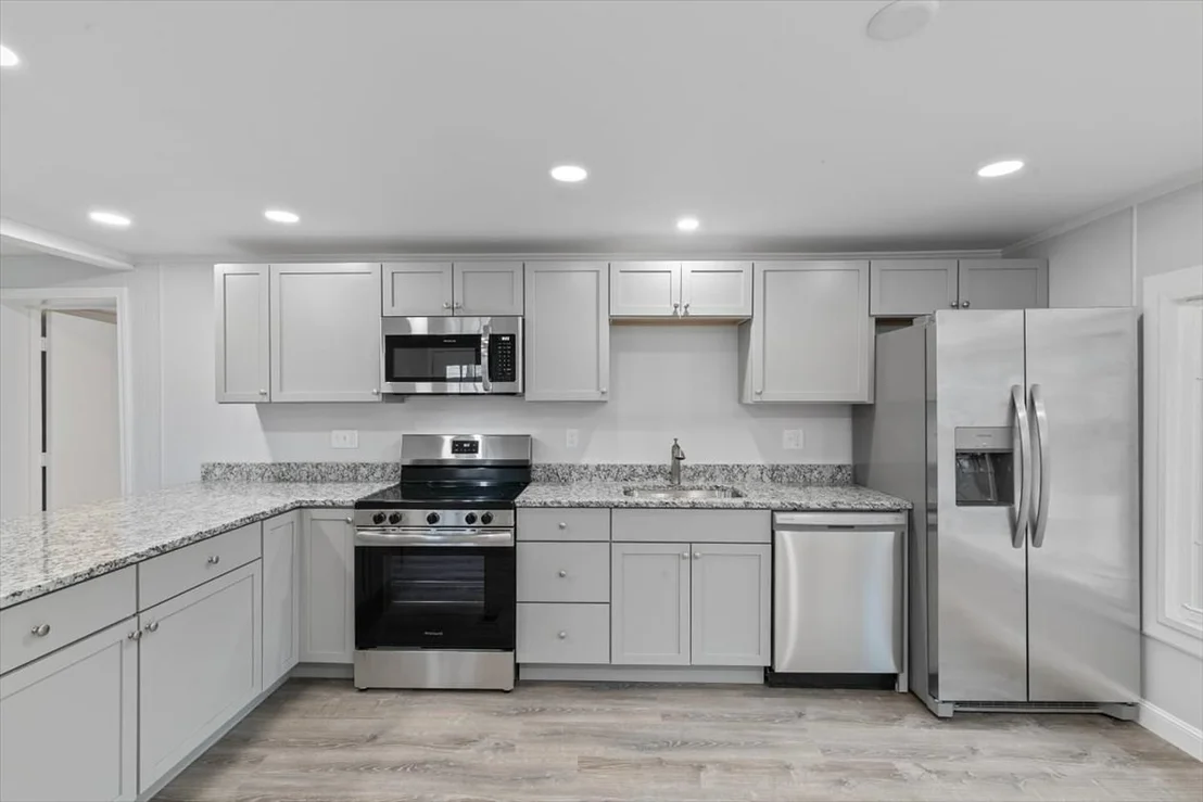Photo of 4 Lisa Cir