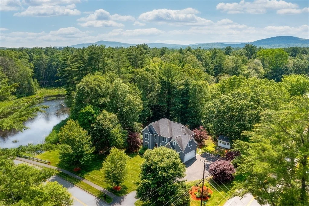 Photo of 294 Cardinal Way