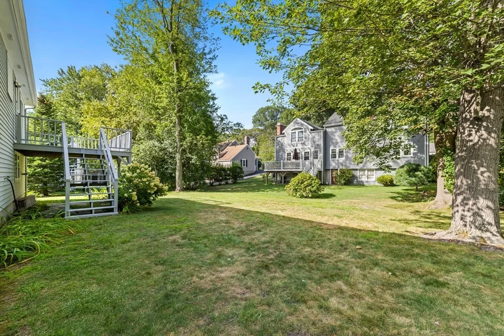 Photo of 9 Hemlock Rd
