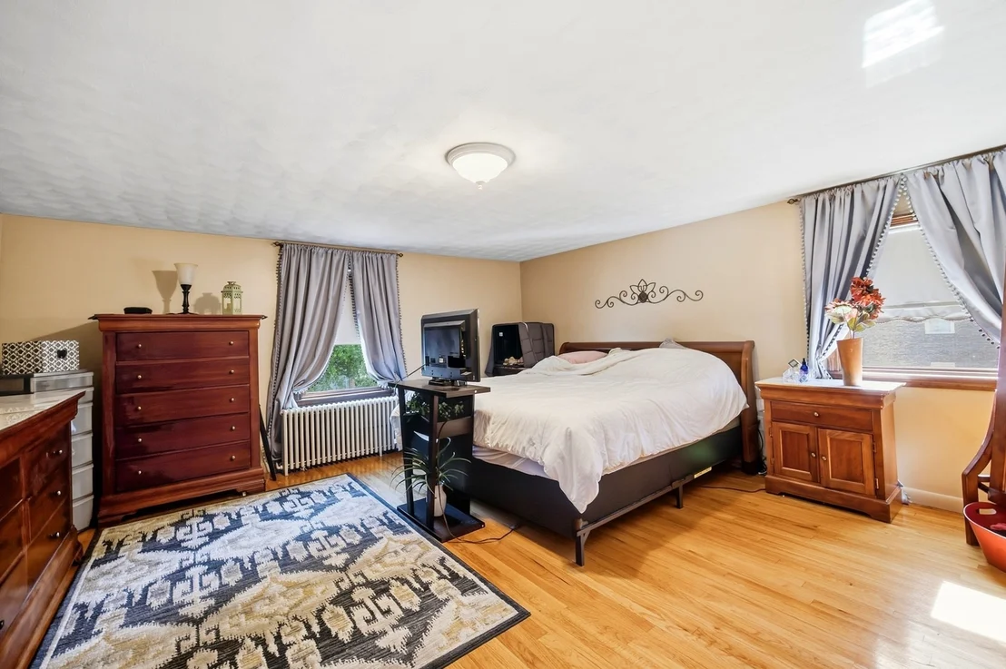 Photo of 27 Palmer Ave