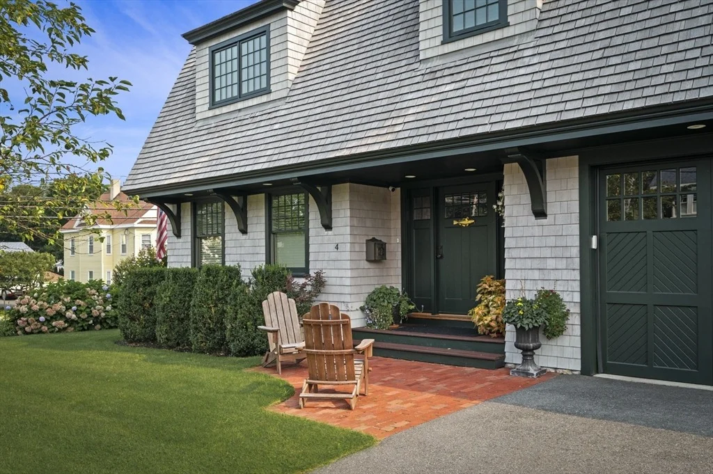 Photo of 4 Gallison Avenue
