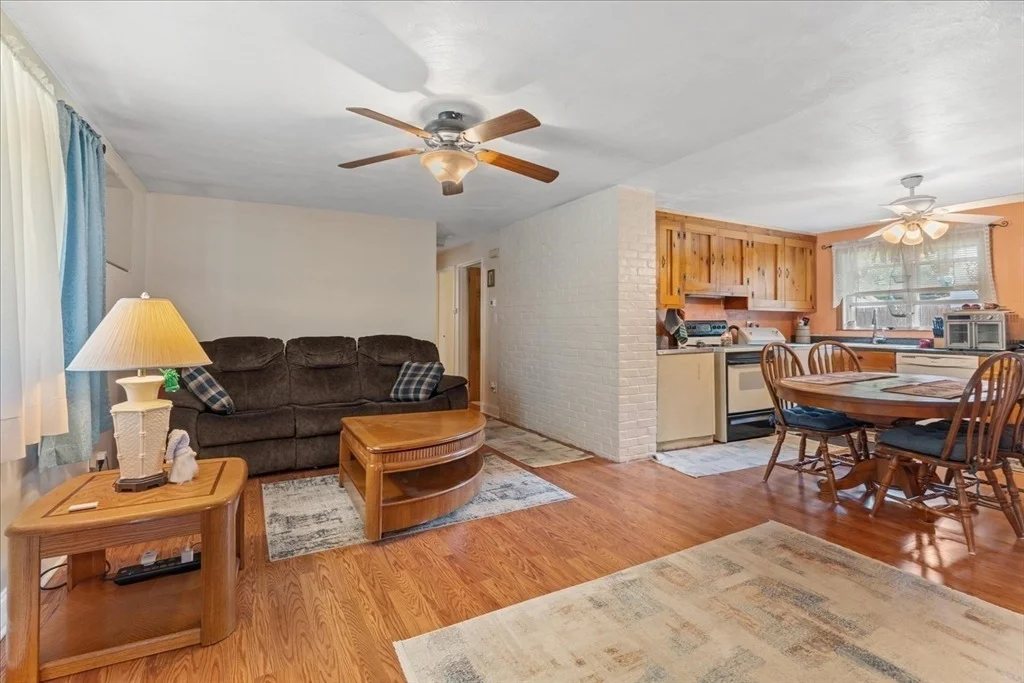 Photo of 31 Stephen Dr