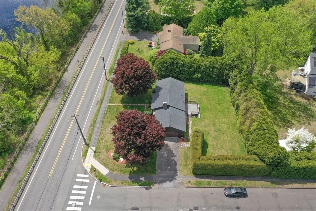 Photo of 629 River Road