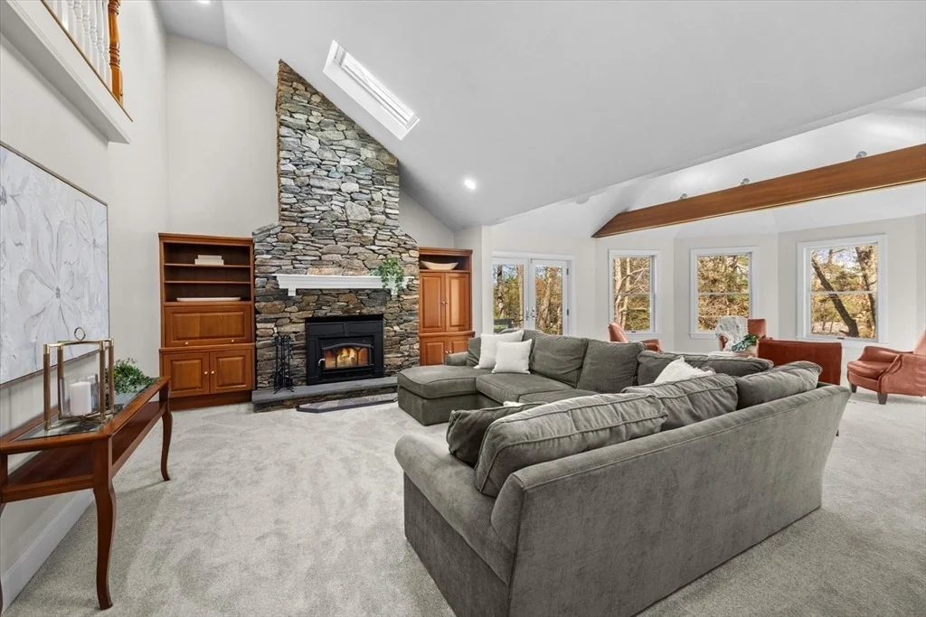 Photo of 10 Fatima Dr