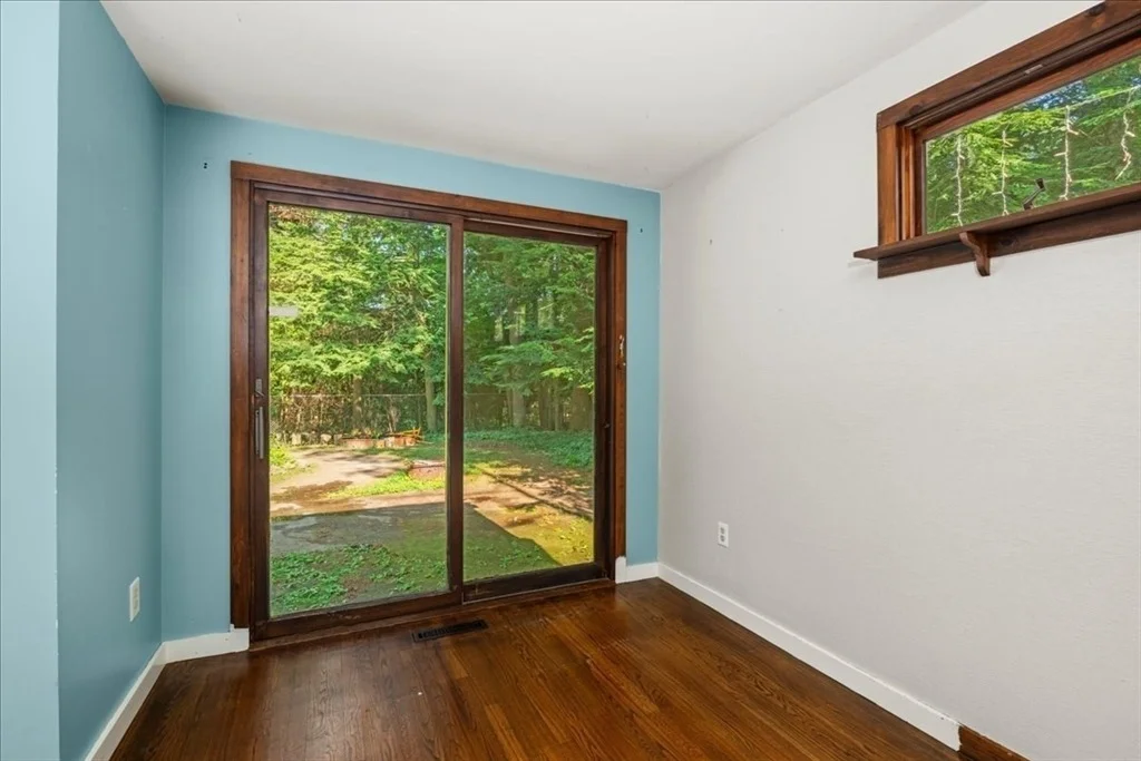 Photo of 39 Westview Ter