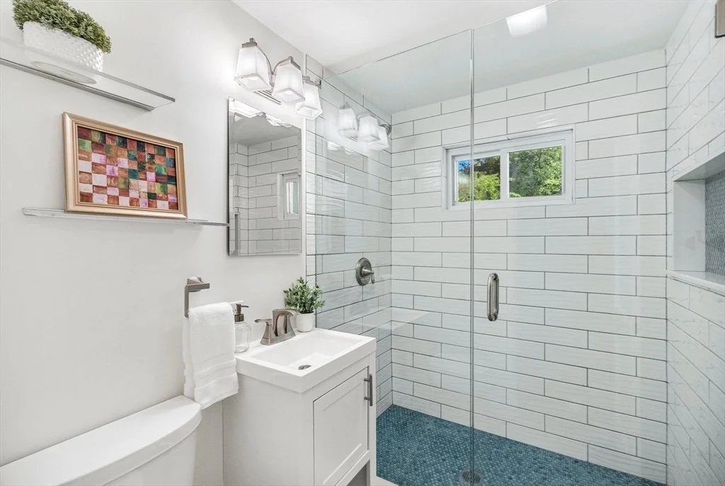 Photo of 9 Stonebridge Rd