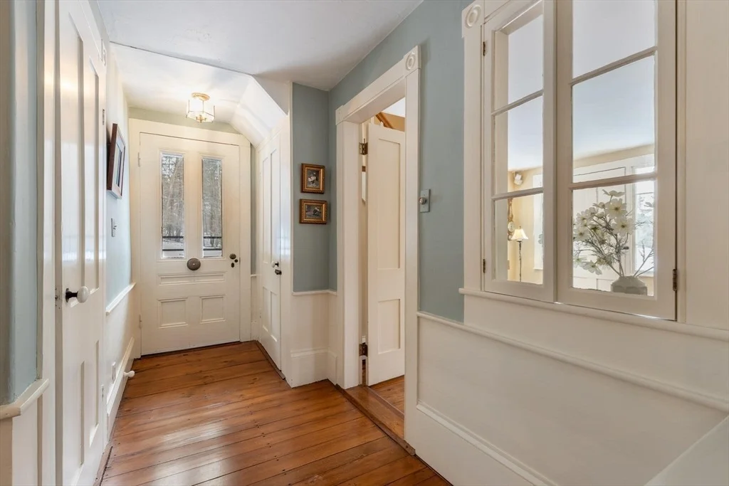 Photo of 520 Dutton Rd