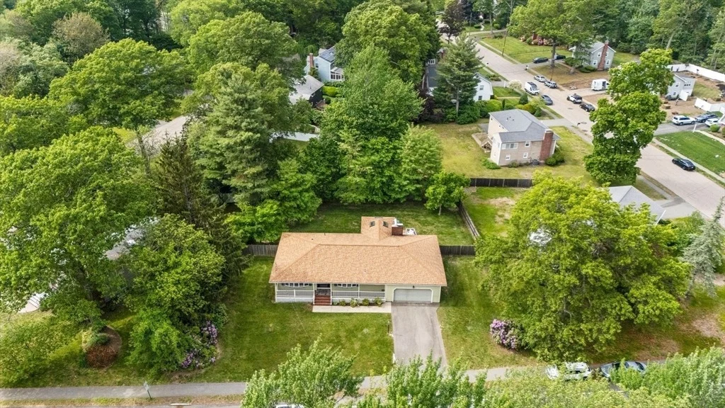 Photo of 21 Cedarcrest Rd