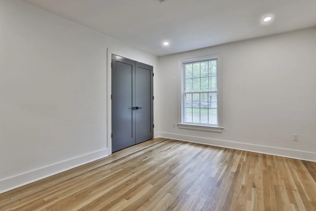 Photo of 576 Grove St