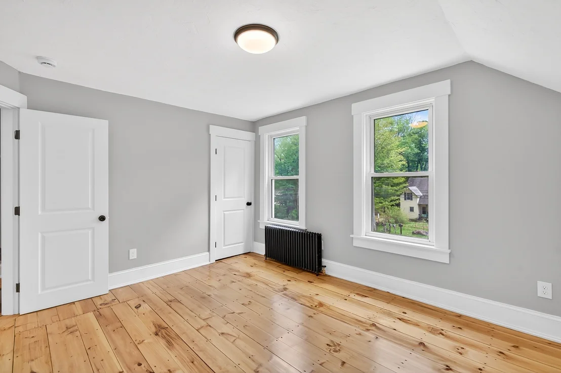 Photo of 148 Center Street
