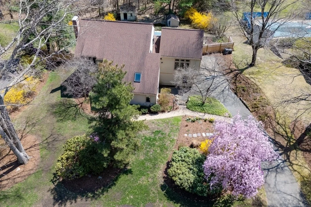 Photo of 166 Willowgate Rise